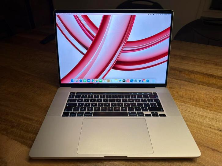 Apple MacBook Pro 16-inch (2019) intel i9 16GB DDR4 1TB SSD, Computers en Software, Apple Macbooks, Zo goed als nieuw, MacBook Pro