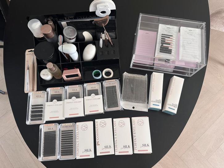 Complete wimperextensions set - perfect eyelash, Sieraden, Tassen en Uiterlijk, Uiterlijk | Cosmetica en Make-up, Zo goed als nieuw
