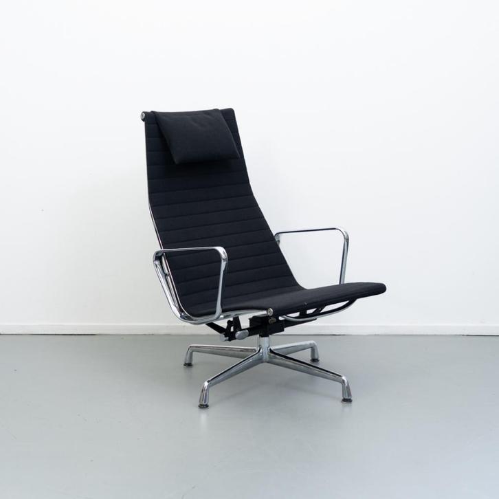 5x Vitra Eames EA 124 Fauteuil Zwart Hopsak - Chroom, Huis en Inrichting, Fauteuils, Zo goed als nieuw, Metaal, Stof, 50 tot 75 cm