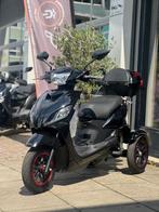 IVA T3 2.0 Glossy Black - Nieuwe Accu - 2 Maand Garantie, Ophalen, Zo goed als nieuw, Rembrandtlaan 56a - 7545 ZL - Enschede, Info@debuparts.nl