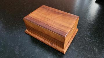 Vintage Houten Sigarettenbox met 3 Compartimenten beschikbaar voor biedingen