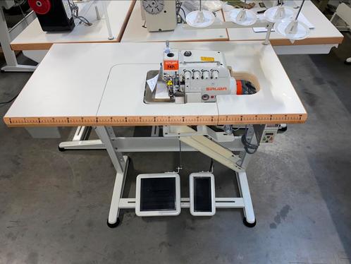 Industriele lockmachine overlock siruba 4draads nieuw, Hobby en Vrije tijd, Naaimachines en Toebehoren, Nieuw, Lockmachine, Overige merken