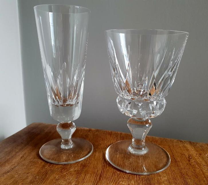 Saint-Louis antieke kristallen glazen, beide gesigneerd, Antiek en Kunst, Antiek | Glas en Kristal, Ophalen of Verzenden