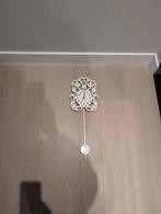 Witte Wandklok met Pendule, Huis en Inrichting, Woonaccessoires | Klokken, Ophalen of Verzenden, Zo goed als nieuw, Analoog, Wandklok