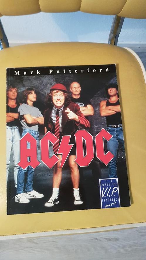 Ac/dc boek zeldzaam, Boeken, Muziek, Artiest, Ophalen of Verzenden