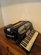 Accordeon, Muziek en Instrumenten, Accordeons, Gebruikt, Toetsaccordeon, 96-bas, Met riemen