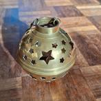 Te koop: ronde waxinelichthouder met opengewerkte sterren, Ophalen of Verzenden, Overige materialen, Minder dan 25 cm