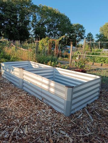 Moestuin bakken  beschikbaar voor biedingen