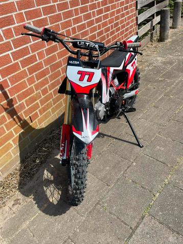 Ultra Pitbike 125cc - Zo goed als nieuw! beschikbaar voor biedingen