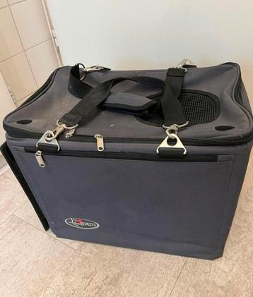 Katten/ honden vervoers reiskoffer (erg stevig ) beschikbaar voor biedingen