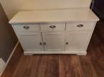 Mooi praktisch klein wit dressoir te koop! Goede staat!, Huis en Inrichting, Ophalen, 100 tot 150 cm, Zo goed als nieuw, 25 tot 50 cm