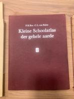 Kleine schoolatlas 1961, 1963, 1965 en 1968, Boeken, Atlassen en Landkaarten, Gelezen, Wereld, Ophalen of Verzenden, Bos-Zeeman (1961) en Bos-van Balen (1963, 65 en 68)