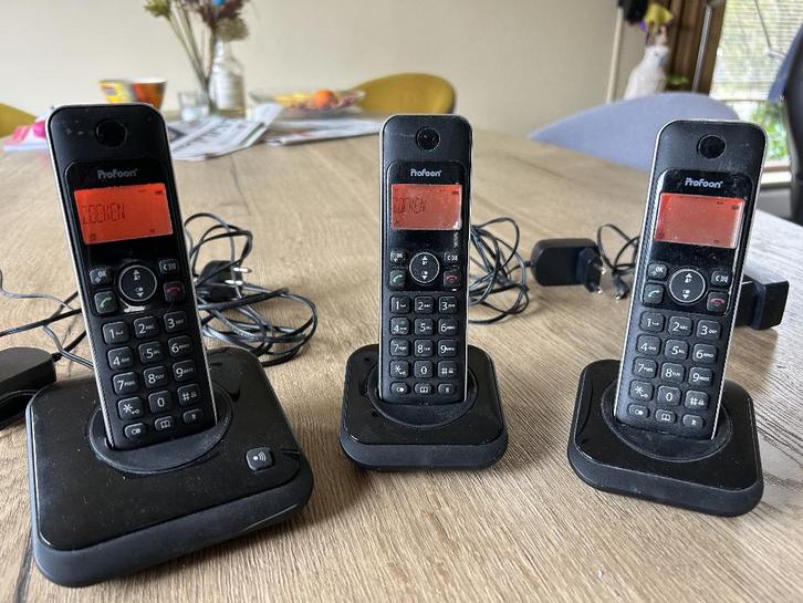 Profoon dect telefoon, Telecommunicatie, Vaste telefoons | Handsets en Draadloos, Gebruikt, 3 handsets, Stralingsarm, Ophalen of Verzenden