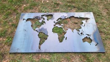 Grote wereldkaart van cortenstaal 140x80 cm nu  €85.00!! beschikbaar voor biedingen