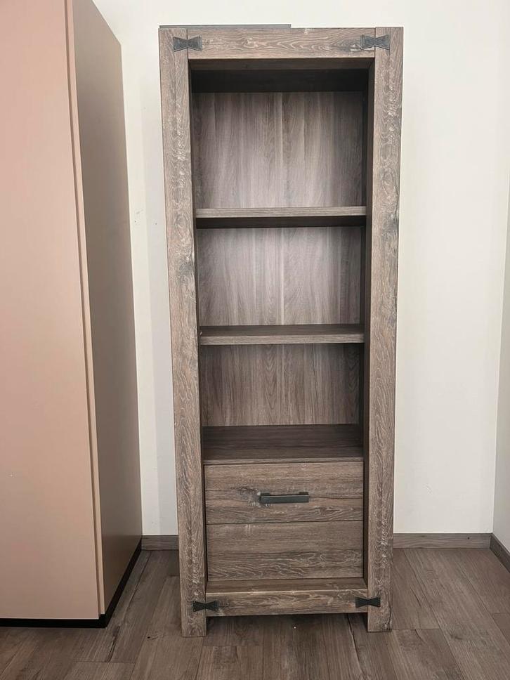 2x hoge kasten - ZGAN!, Huis en Inrichting, Kasten | Overige, Zo goed als nieuw, Ophalen