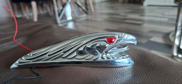 Eagles head ornament  in nieuwstaat beschikbaar voor biedingen
