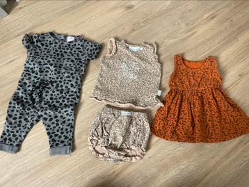 Maat 62 korte mouw meisje (feetje hema) beschikbaar voor biedingen