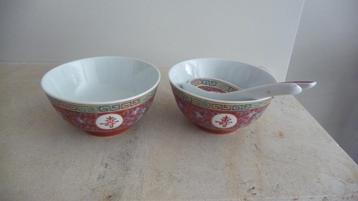 2 Schaaltjes met lepels (China) beschikbaar voor biedingen