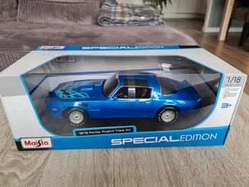 1978 Pontiac Firebird Trans Am blauw metallic 1:18 (Maisto) beschikbaar voor biedingen