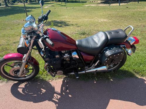 Yamaha xj700s maxim ‘86, Motoren, Motoren | Yamaha, Particulier, Chopper, meer dan 35 kW, 4 cilinders, Motorrijbewijs A, Cardan-aandrijving
