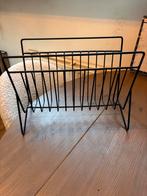 Magazine houder, Ophalen, Zo goed als nieuw