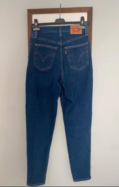 NIEUW ❤️LEVIS️️️❤️ high waisted mom jeans maat 26 lengte 27, Kleding | Dames, Spijkerbroeken en Jeans, Nieuw, W28 - W29 (confectie 36)