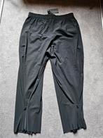 Techno stretch broekje van Oska, met ritsjes, maat 3 (42/44), Ophalen of Verzenden, Nieuw, Zwart