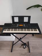 Yamaha PSR E343 Keyboard, Muziek en Instrumenten, Keyboards, 61 toetsen, Met standaard, Gebruikt, Yamaha