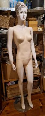 Super mooie vintage etalagepop, Ophalen