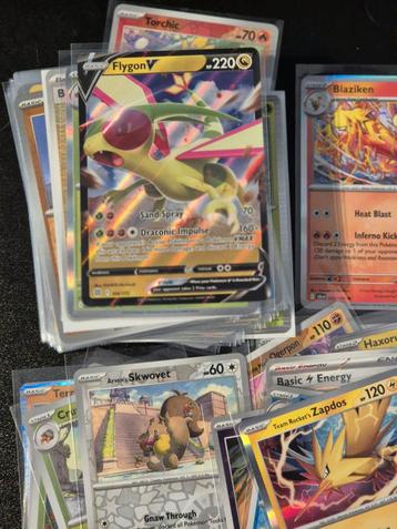 100x Holografische Pokémon Kaarten beschikbaar voor biedingen