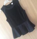 Topje. XS,    PEPLUM-model., Kleding | Dames, Verzenden, Zo goed als nieuw, Maat 34 (XS) of kleiner, Zonder mouw