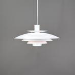 Witte Scandinavische Hanglamp van Formlight A/S met oranje, Mid century modern, Ophalen of Verzenden, Zo goed als nieuw, 75 cm of meer