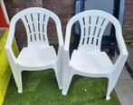 2 plastic witte tuinstoelen, Ophalen, Gebruikt, Plastic, Stapelbaar