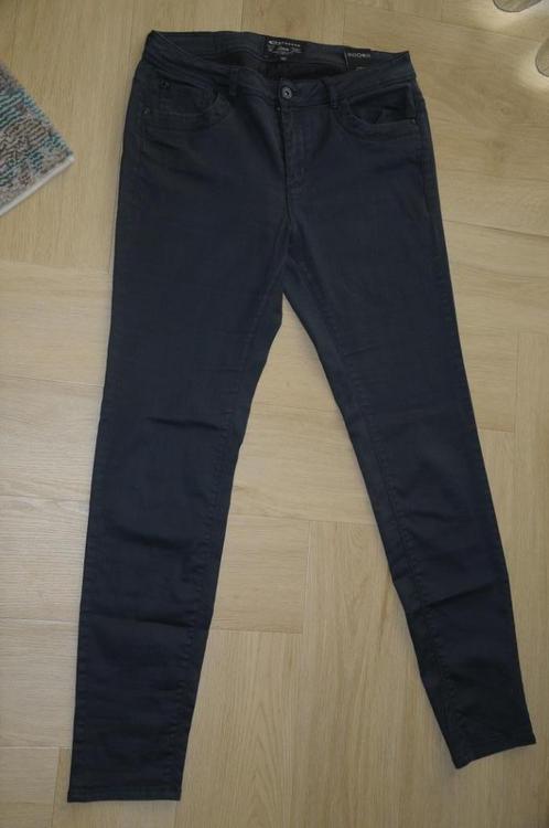 Mooie donkerblauwe skinny broek van Expresso, maat XL, ZGAN!, Kleding | Dames, Broeken en Pantalons, Zo goed als nieuw, Maat 42/44 (L)