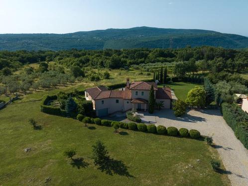 20/9-4/10, villa met groot verwarmd zwembad. Zeer privé., Vakantie, Vakantiehuizen | Kroatië, Landhuis of Villa, Dorp, Aan zee