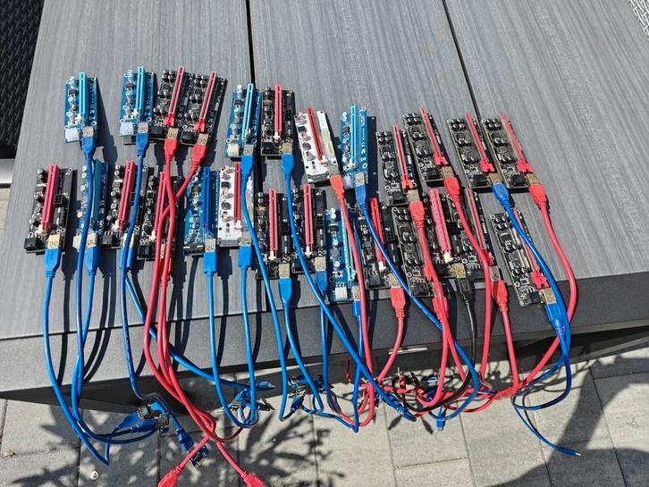 Gpu risers 26 stuks, Computers en Software, Overige Computers en Software, Zo goed als nieuw, Ophalen of Verzenden