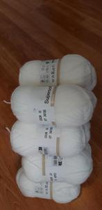 14 bollen wit zeeman, Hobby en Vrije tijd, Breien en Haken, Ophalen of Verzenden, Nieuw, Breien of Haken, Wol of Garen