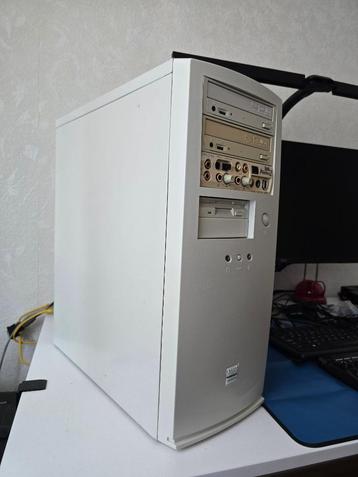 Retro Game PC Pentium 4 2.8 HT SB Audigy2 Platinum beschikbaar voor biedingen