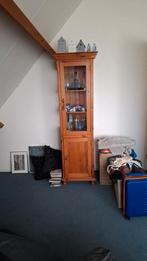 Mooie grenen vitrinekast, Huis en Inrichting, Kasten | Vitrinekasten, Ophalen, 50 tot 100 cm, Zo goed als nieuw, 150 tot 200 cm