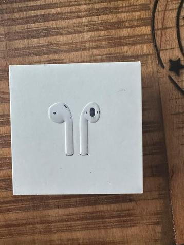 Originele Apple Airpods 2 gen  beschikbaar voor biedingen