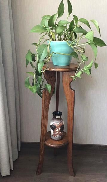 Art deco plantentafeltje Hoogte 85 cm beschikbaar voor biedingen