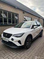 SEAT Arona 1.0 TSI Style Business Connect (bj 2023), Auto diversen, Schadeauto's, Wit, Handgeschakeld, 999 cc, Benzine