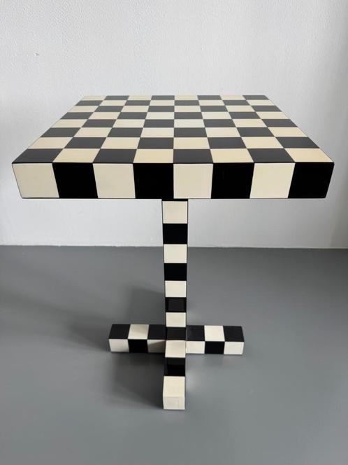 Design Moooi Chess Table / Side table black/white, Antiek en Kunst, Kunst | Designobjecten, Ophalen of Verzenden