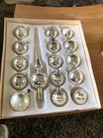 Doos vintage kerstballen en piek, Diversen, Kerst, Ophalen of Verzenden, Zo goed als nieuw