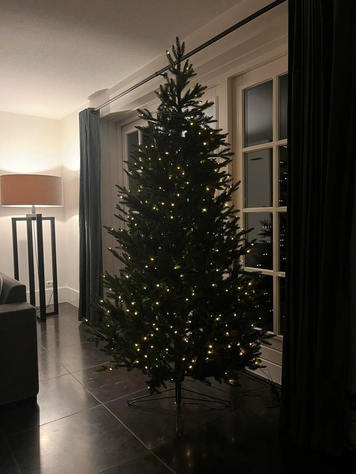 Kunstkerstboom Black box, Diversen, Kerst, Zo goed als nieuw, Ophalen