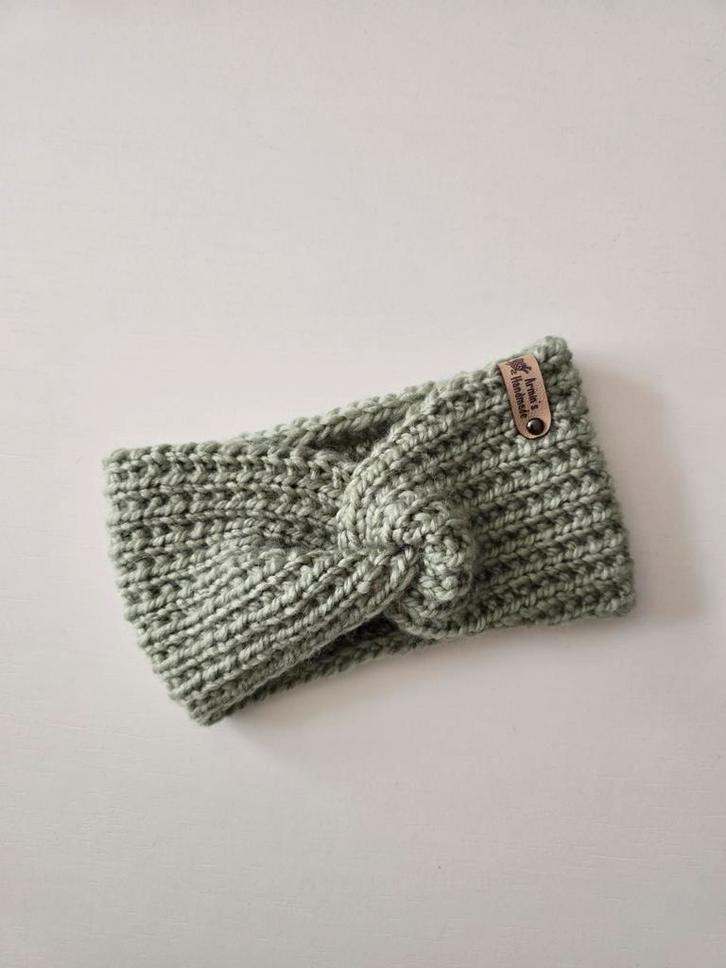 Handgebreide Oorwarmer - Nieuw!, Kleding | Dames, Hoeden en Petten, Nieuw, One size fits all, Ophalen of Verzenden