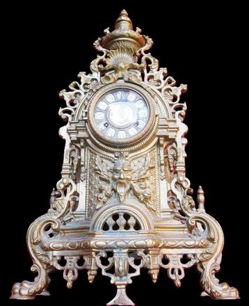 Enorme bronzen kathedraalklok met dubbele bel.   beschikbaar voor biedingen