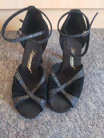 Salsa Bachata Latin dansschoenen beschikbaar voor biedingen