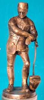 Mijnwerker. Franz Bergmann (1861-1936). Brons.  23 cm., Antiek en Kunst, Curiosa en Brocante, Ophalen