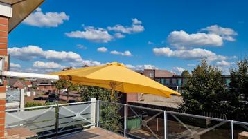 Paraflex balkon zweefparasol muur beschikbaar voor biedingen